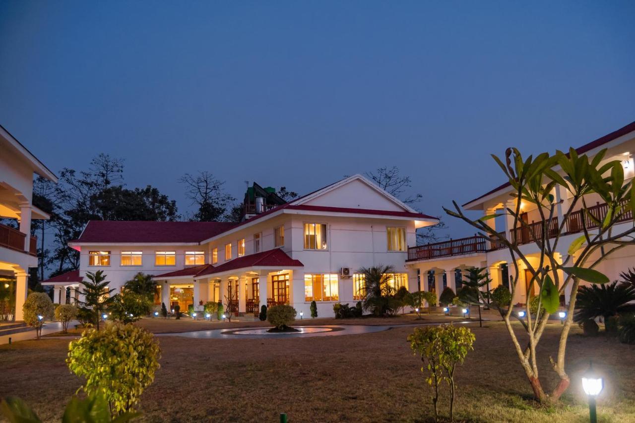 Hotel Earth Light Sauraha Читван Экстерьер фото