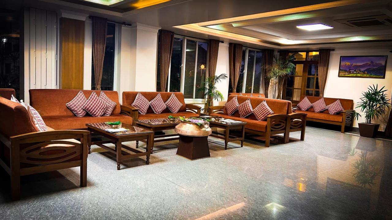 Hotel Earth Light Sauraha Читван Экстерьер фото
