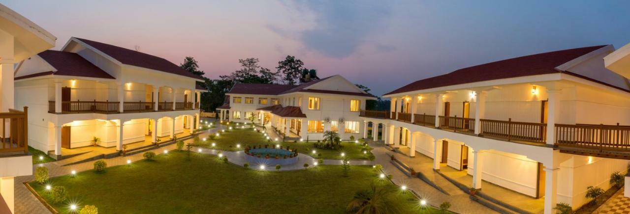 Hotel Earth Light Sauraha Читван Экстерьер фото